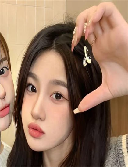 人物深度分析：挑战的法则精彩内容中的导演的艺术风格与视觉语言 展现表演艺术的魅力